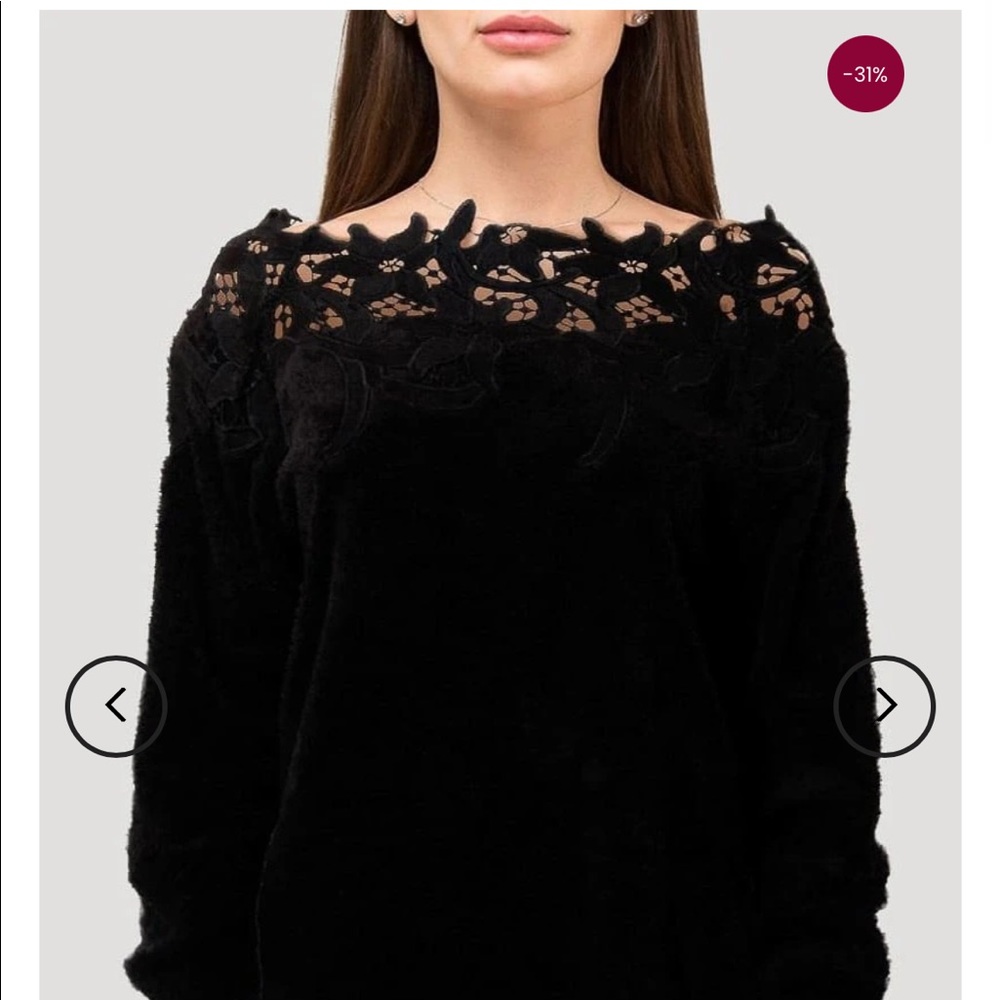 NWT Sonja Morgan top!